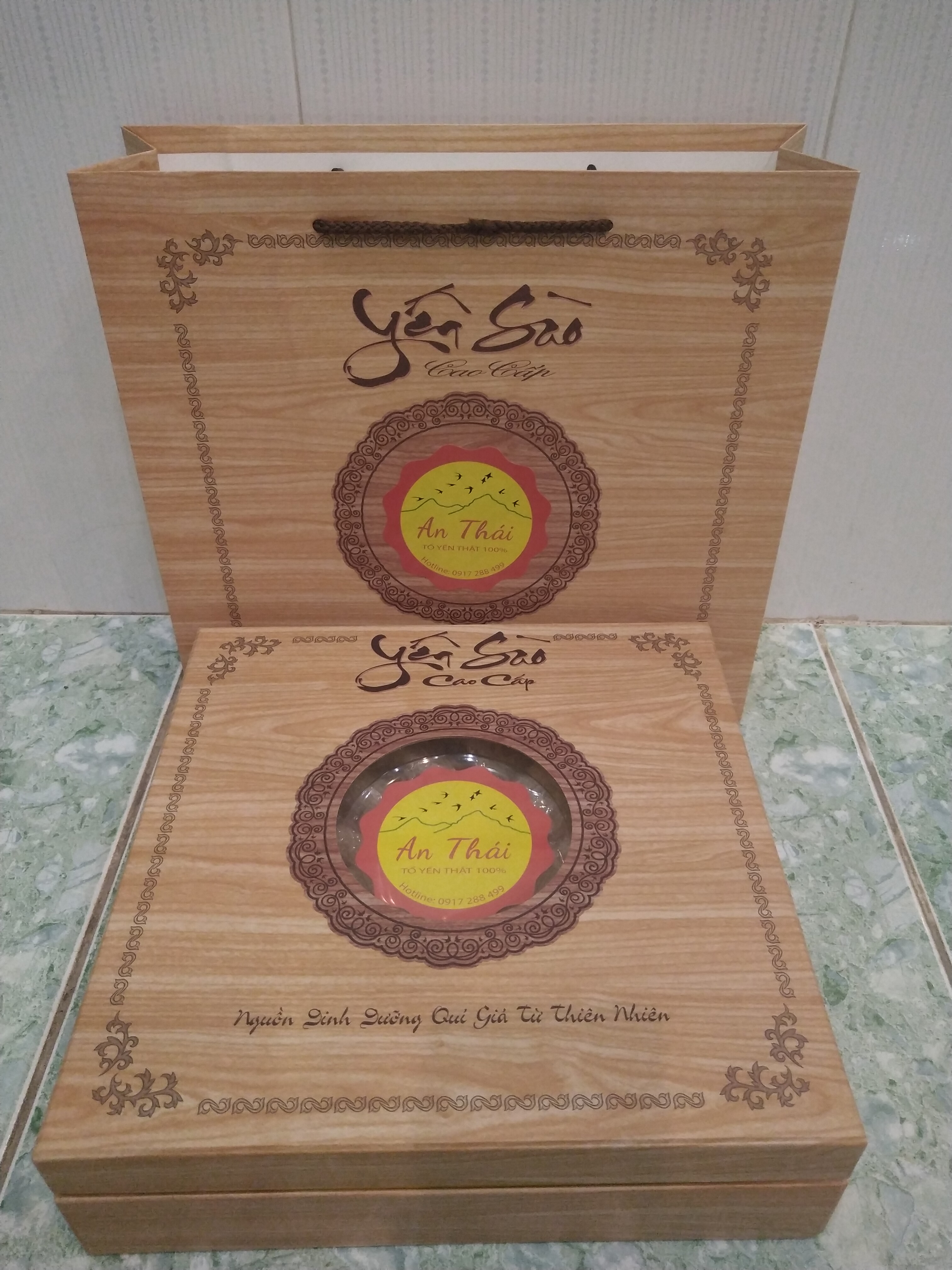 Hộp quà biếu sang trọng bổ dưỡng (100gr)